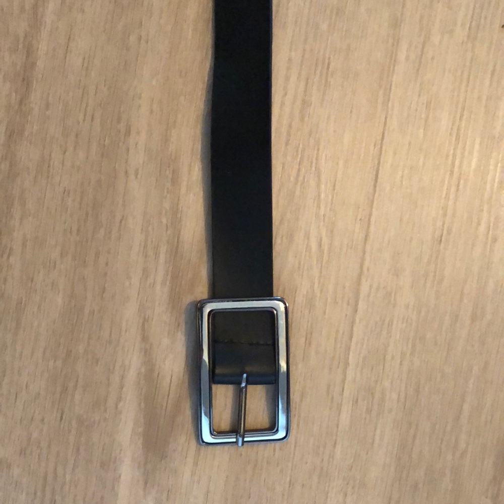 Nine West black faux leather belt